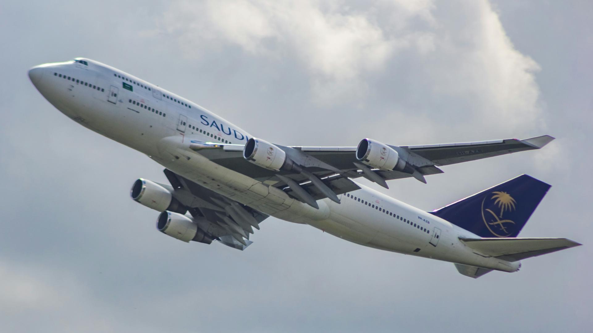pesawat saudia1.jpg