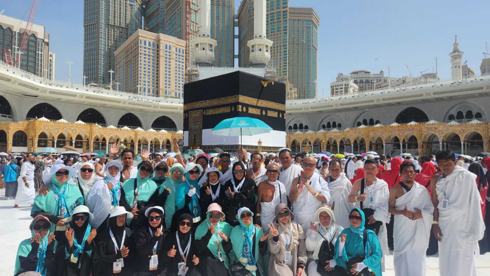 noorhanatour.com