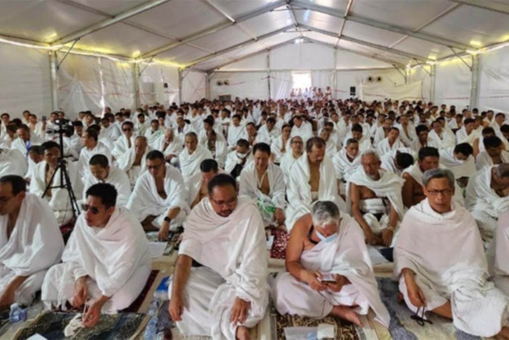 foto wukuf di arafah 2023.jpg