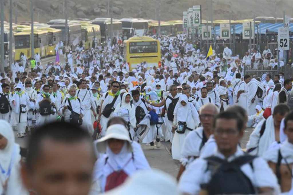 Jemaah haji di mina.jpg