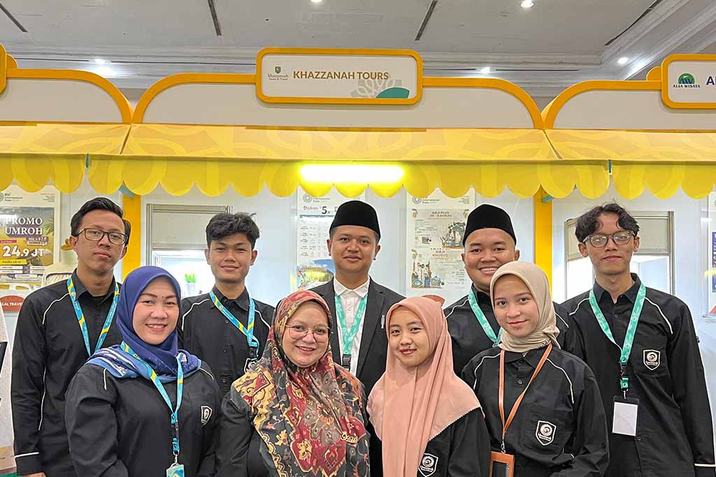 Khazzanah tours pameran BSI.jpg