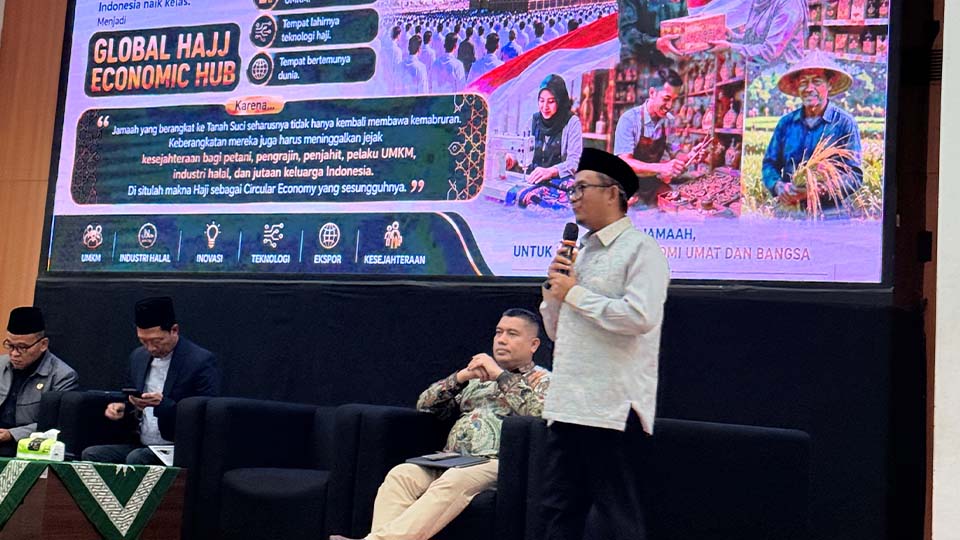 Sekjen Amphuri zaky zakaria.jpg