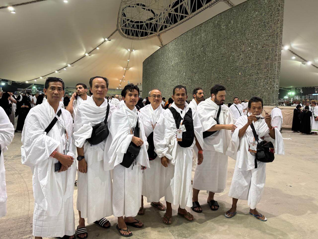 rihlahtourtravel.co.id