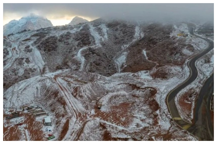 bikin heboh salju.jpg