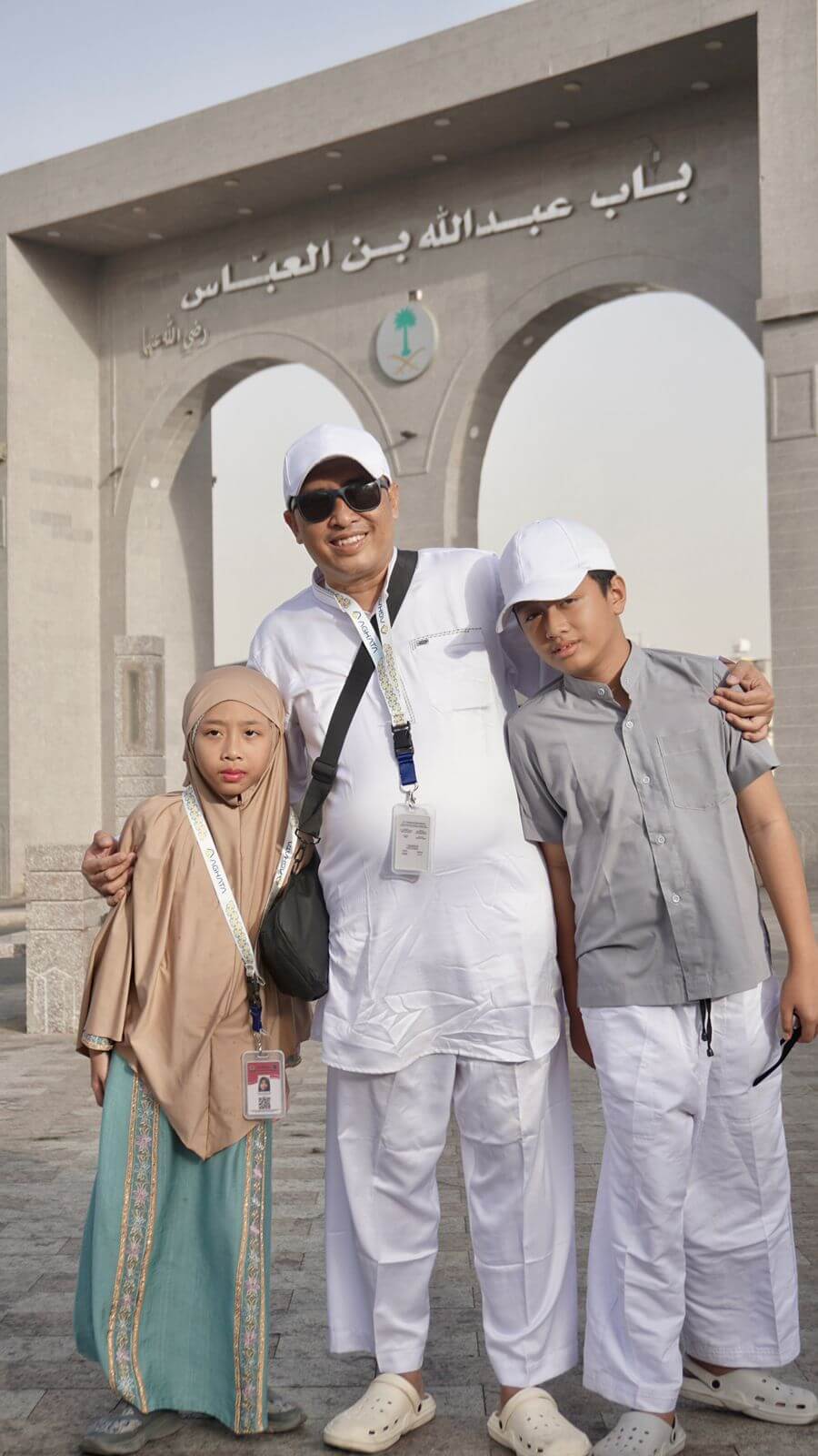 akbarghaniwisata.co.id