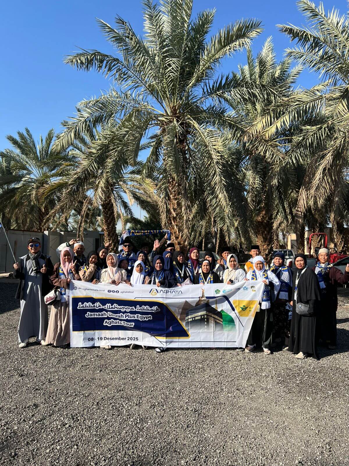 akbarghaniwisata.co.id