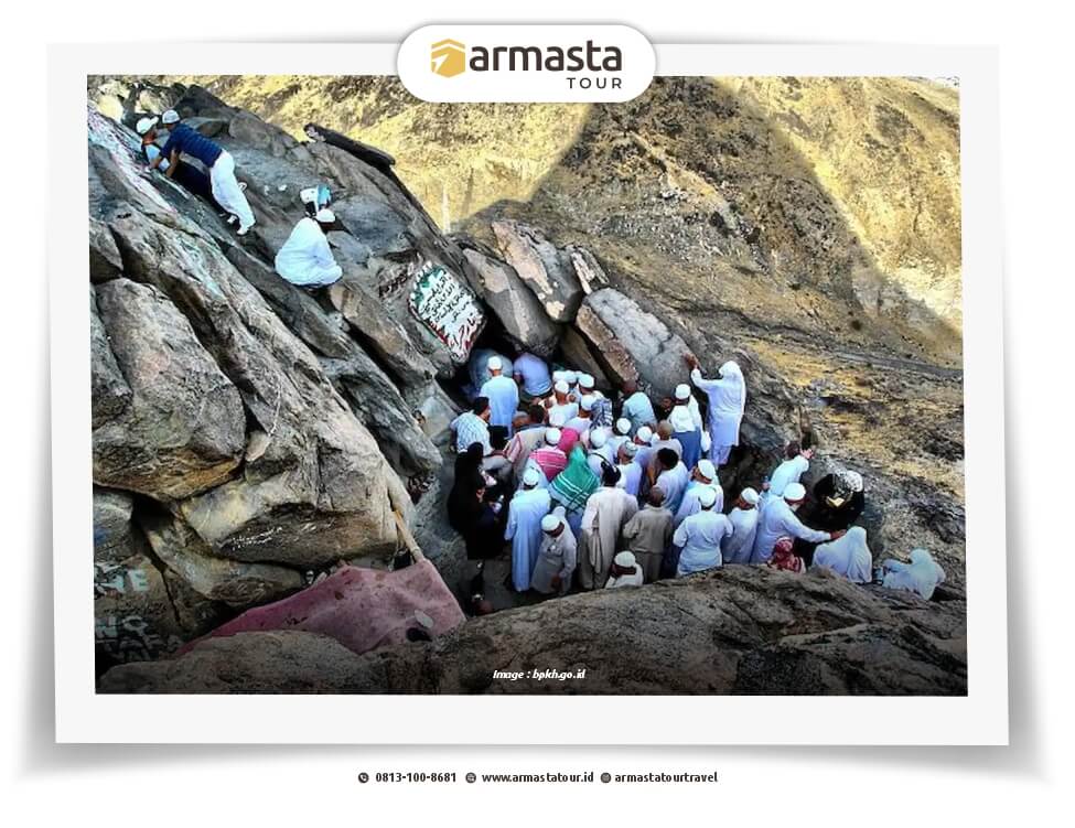 16. Tempat-Tempat Bersejarah yang Wajib Dikunjungi Saat Ziarah Umrah.1.jpg