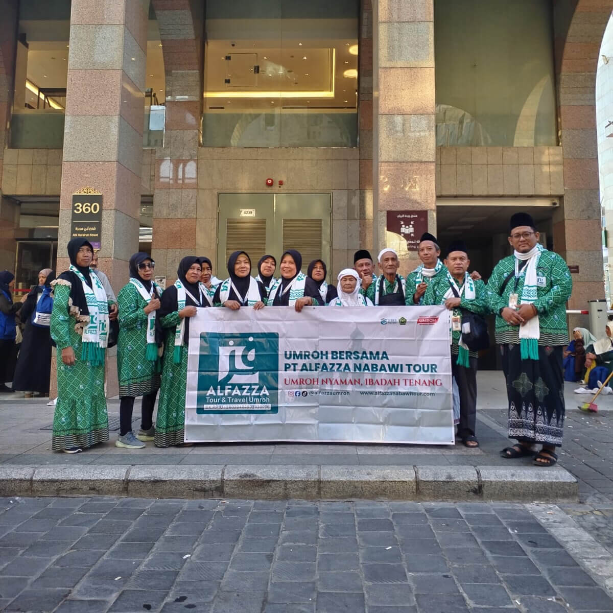 alfazzanabawitour.com