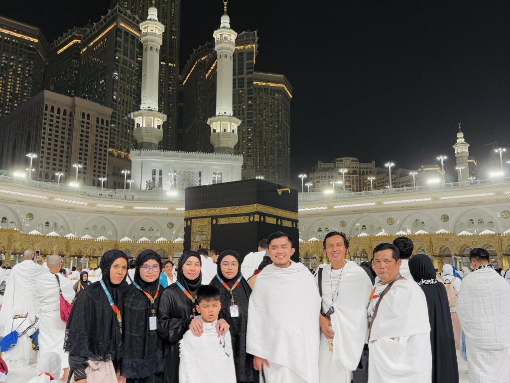 Umroh Private Keluarga Besar dr.Andi Satya Dharma