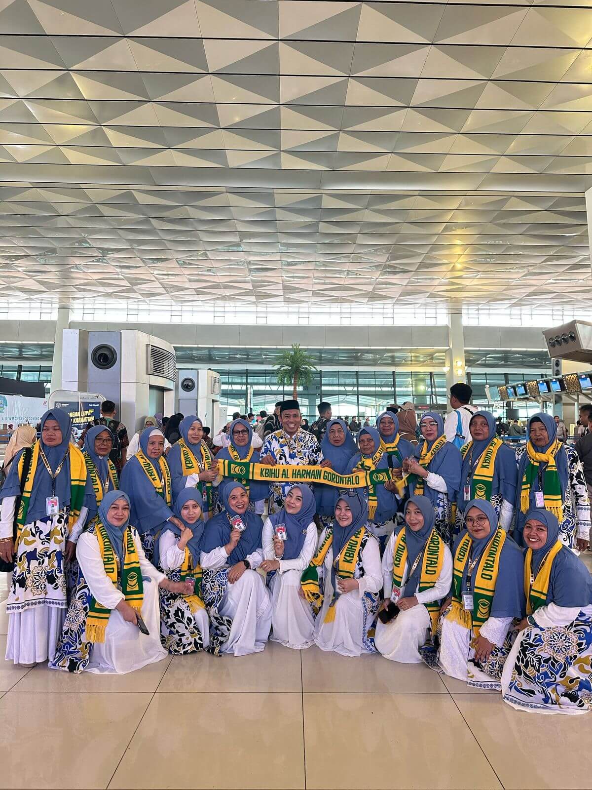 alharmaintourtravel.com