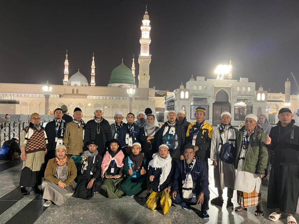 Pelataran Masjid Nabawi