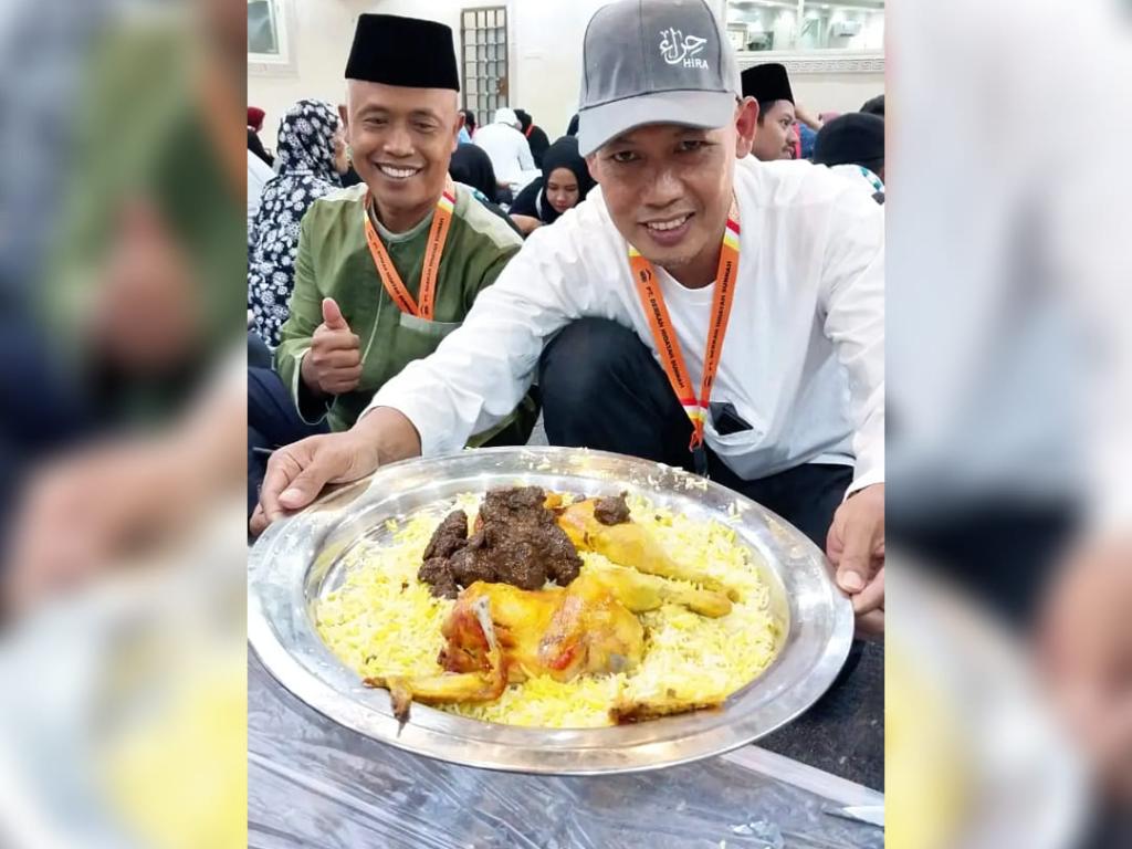Umroh Oktober 2023