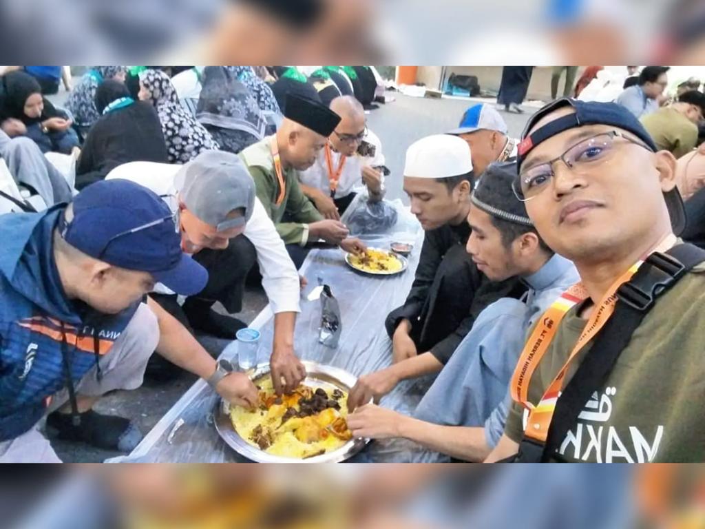 Umroh Oktober 2023